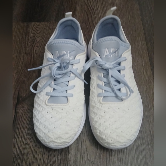 APL Techloom Phantom women’s sneakers. Size 8.5. EUC - Picture 2 of 10